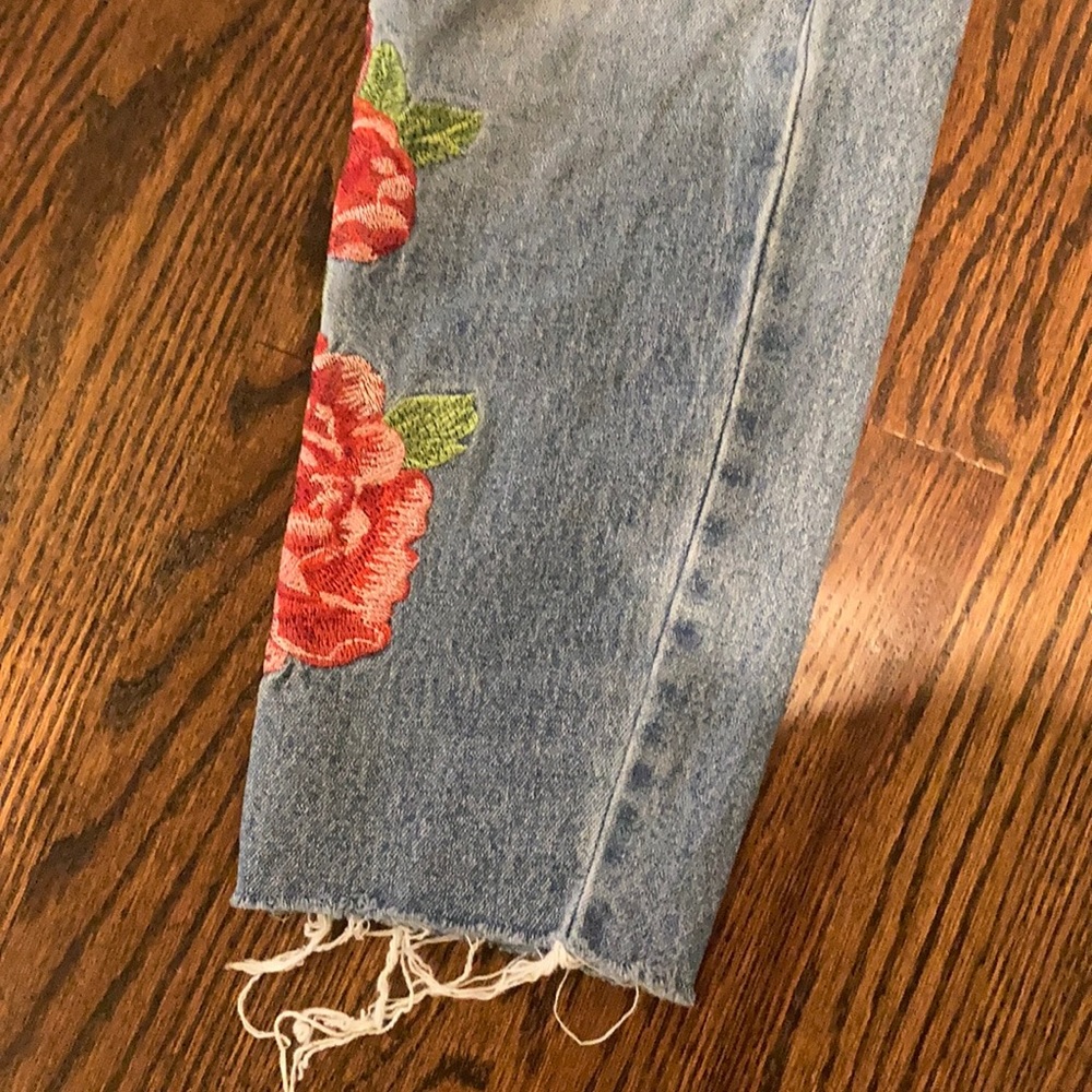 Flower Jeans - Picture 3 of 4